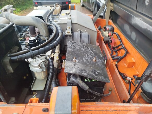 2015 Hitachi EX75, красный, 2999900 рублей - вид 13