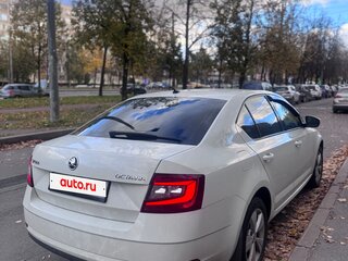 2020 Skoda Octavia III (A7) Рестайлинг, белый, 1739000 рублей, вид 3