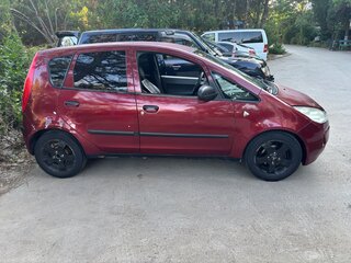 2005 Mitsubishi Colt VI (Z20/Z30), красный, 250000 рублей, вид 3