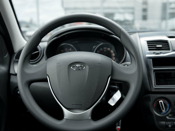 2026 Lada (ВАЗ) Granta I Рестайлинг, серебристый, 1026000 рублей - вид 18