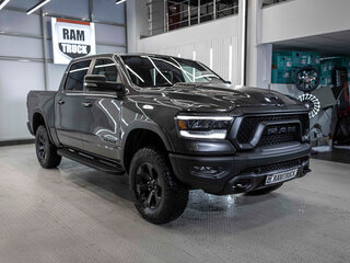 2021 Ram 1500 Crew Cab V, серый, 6499999 рублей, вид 4