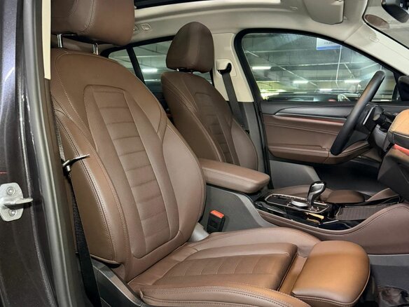 2025 BMW X4 20i II (G02) Рестайлинг, серый - вид 12