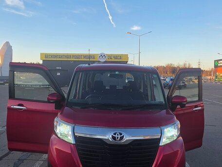 2018 Toyota Roomy I, красный, 955000 рублей, вид 2