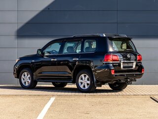 2010 Lexus LX 570 III, чёрный, 3195000 рублей, вид 4