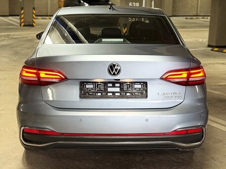 2023 Volkswagen Lavida III Рестайлинг, серебристый, 1490000 рублей, вид 5