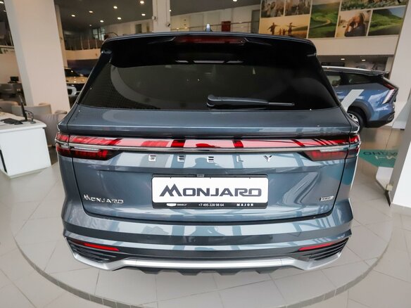 2026 Geely Monjaro I Рестайлинг, серый - вид 3