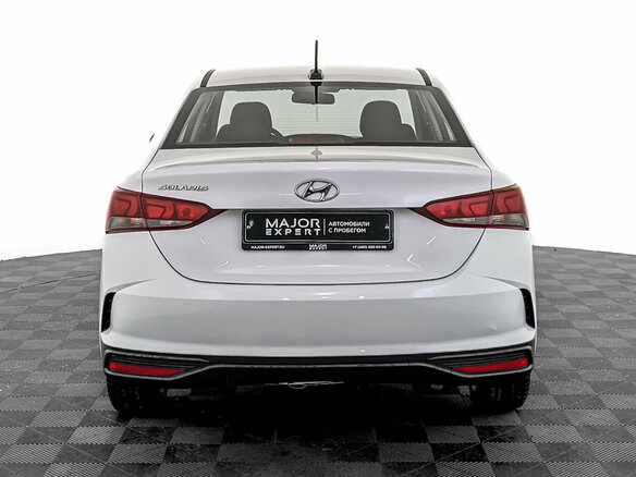 2022 Hyundai Solaris II Рестайлинг, белый, 1500000 рублей - вид 5