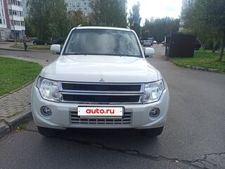 2014 Mitsubishi Pajero IV Рестайлинг 1, белый, 2550000 рублей, вид 3