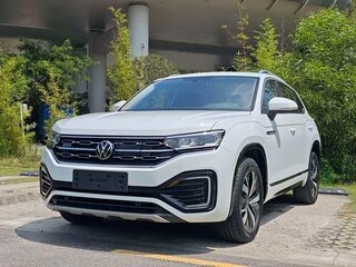2023 Volkswagen Tayron I Рестайлинг, белый, 2380900 рублей, вид 1