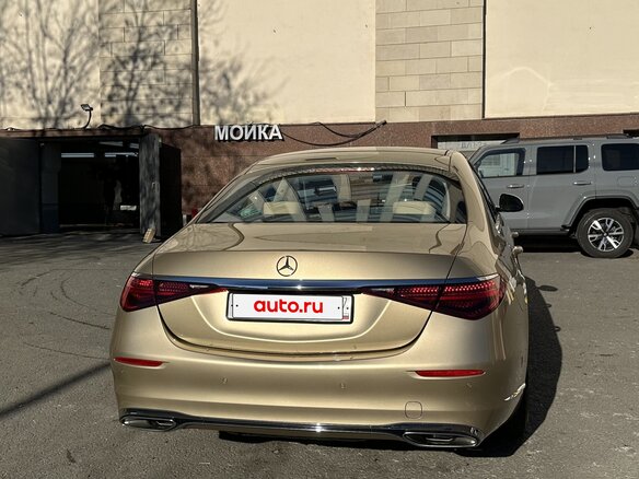 2023 Mercedes-Benz S-Класс 450 4MATIC VII (W223), золотистый, 15000000 рублей - вид 3