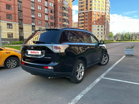 2013 Mitsubishi Outlander III, чёрный, 1330000 рублей - вид 10