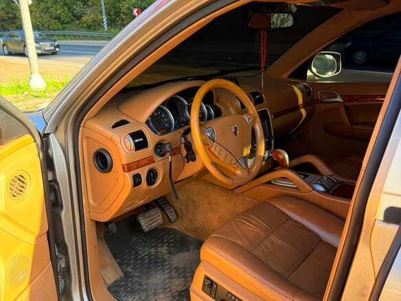 2007 Porsche Cayenne S I Рестайлинг (957), бежевый, 1300000 рублей - вид 3