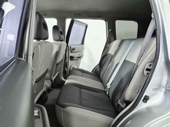 2006 Nissan X-Trail I Рестайлинг, серебристый - вид 9