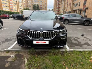 2021 BMW X6 40i III (G06), чёрный, 8500000 рублей, вид 2