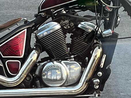 1995 Honda Shadow 600, пурпурный, 424524 рублей, вид 2