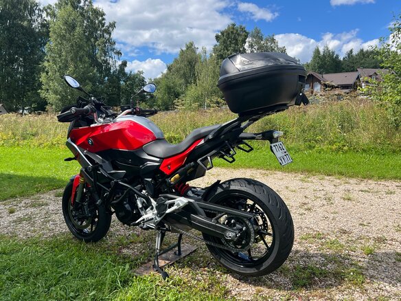 2020 BMW F 900 XR, красный, 950000 рублей - вид 4