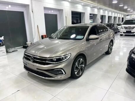 2022 Volkswagen Bora IV (China Market) Рестайлинг, серебристый, 1060000 рублей, вид 1