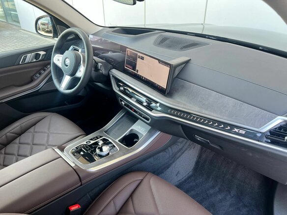 2026 BMW X5 Long 30Li IV (G05/G18) Рестайлинг, чёрный, 10990000 рублей - вид 11