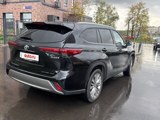2025 Toyota Highlander IV (XU70), чёрный, 5050000 рублей, вид 4