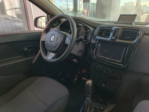 2014 Renault Logan II, серебристый, 514000 рублей - вид 15
