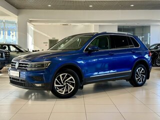 2018 Volkswagen Tiguan II, синий, 2040000 рублей, вид 1
