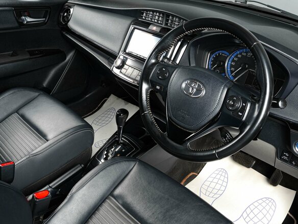 2017 Toyota Corolla Fielder XI (E160, E170, E180) Рестайлинг 1, чёрный - вид 6