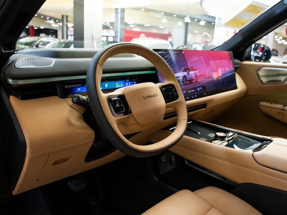 2026 Lynk & Co 900, чёрный, 7850000 рублей - вид 10