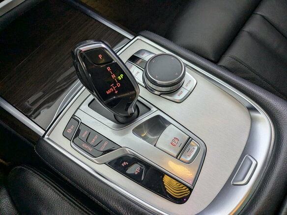 2016 BMW 7 серии Long 730Ld xDrive VI (G11/G12), чёрный, 2950000 рублей - вид 28