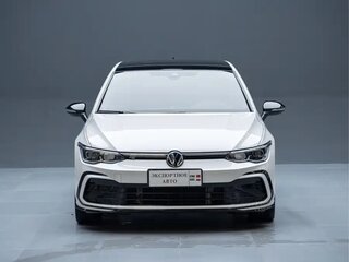 2021 Volkswagen Golf VIII, белый, 1845000 рублей, вид 2