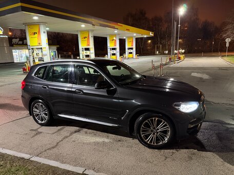 2018 BMW X3 20i xDrive III (G01), серый, 3800000 рублей, вид 3