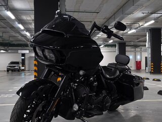 2019 Harley-Davidson Road Glide, чёрный, 2500000 рублей, вид 1