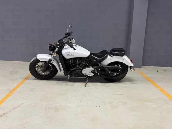 2016 Indian Scout, белый, 888000 рублей - вид 3
