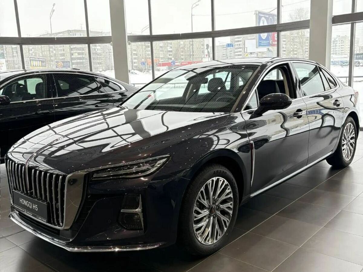 Обновленный седан Hongqi H5 вышел на российский рынок