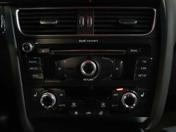 2014 Audi A4 IV (B8) Рестайлинг, белый - вид 10