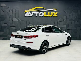 2018 Kia Optima IV Рестайлинг, белый, 1899000 рублей, вид 2