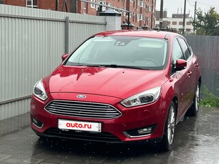 2017 Ford Focus III Рестайлинг, красный, 1385000 рублей, вид 2