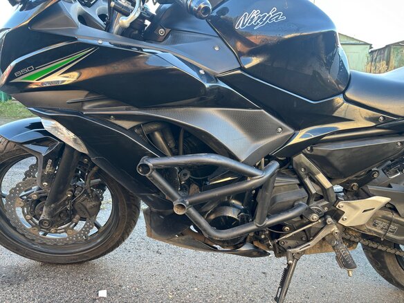 2017 Kawasaki Ninja 650, чёрный, 600000 рублей - вид 11