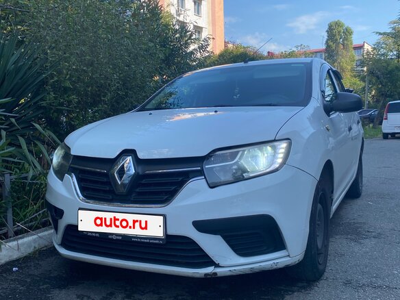 2020 Renault Logan II Рестайлинг, белый, 500000 рублей - вид 1