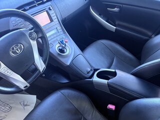 2012 Toyota Prius PHV ZVW35 III Рестайлинг (XW30), белый, 1300000 рублей, вид 5