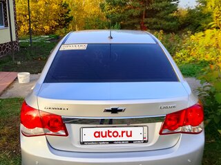 2014 Chevrolet Cruze I Рестайлинг, серебристый, 660000 рублей, вид 2