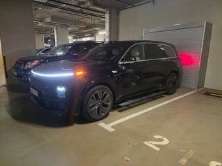 2023 Li Auto (Lixiang) L9 44.5 kWh I, чёрный, 6500000 рублей, вид 2