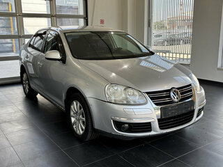 Volkswagen Jetta V