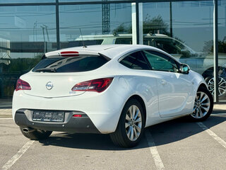 2013 Opel Astra GTC J Рестайлинг, белый, 740000 рублей, вид 2