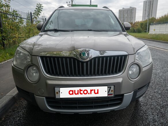 2012 Skoda Yeti I, серый - вид 2