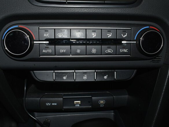 2022 Kia Ceed III Рестайлинг, серебристый, 2087000 рублей - вид 14
