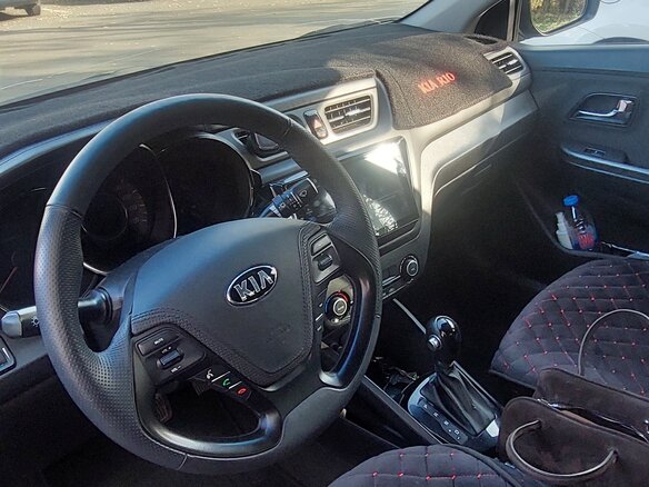 2016 Kia Rio III Рестайлинг, чёрный, 1500000 рублей - вид 7