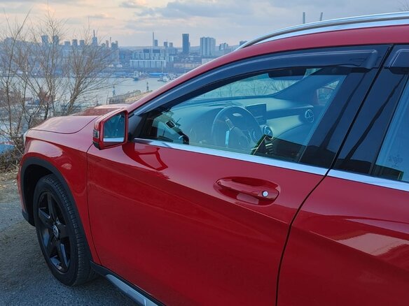 2015 Mercedes-Benz GLA 250 I (X156), красный, 2510000 рублей - вид 3
