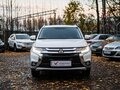 2015 Mitsubishi Outlander III Рестайлинг 2, белый, 1625000 рублей - вид 2