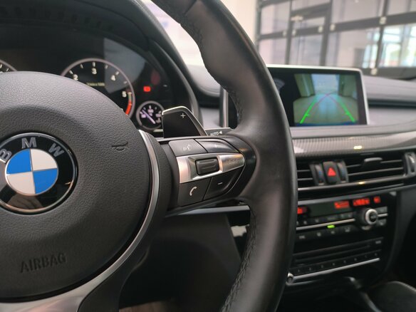 2018 BMW X6 30d II (F16), голубой, 4650000 рублей - вид 18