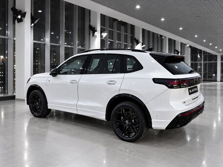 2026 Volkswagen Tiguan L Pro III (China Market), белый, 5050000 рублей, вид 2